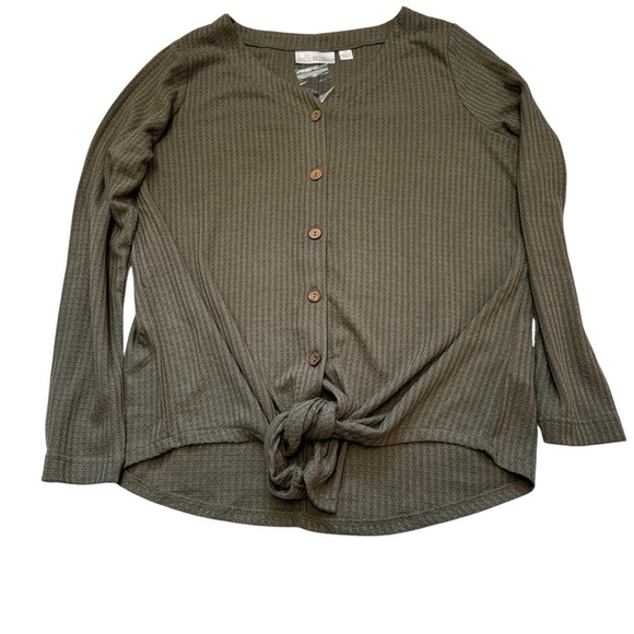 Belle by Kim Gravel Tops - Belle by Kim Gravel Waffle Button Tie-Front Top Size XS Long Sleeve V Neck NWT